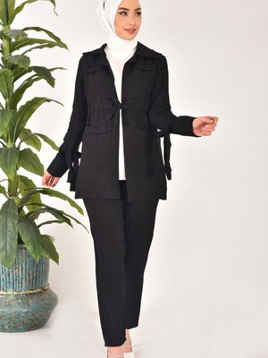 Siyah Lina Kumaş Keten Görünümlü Beli Büzgü Detaylı Üç Parça Takım Siyah Lina Kumaş Keten Görünümlü Beli Büzgü Detaylı Üç Parça Takım