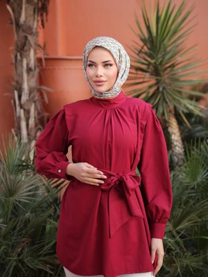 Bordo Önü Ve Kol Ucu Büzgülü Kemerli Tunik Bordo Önü Ve Kol Ucu Büzgülü Kemerli Tunik