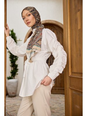 Beyaz Kol Ve Bel Büzgülü Çıt Detaylı Gömlek