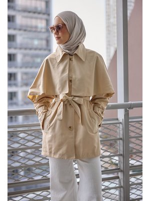 Vizon Omuz Apolet Detaylı Kısa Trenç Vizon Omuz Apolet Detaylı Kısa Trenç