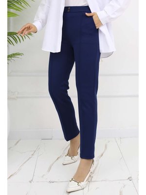 Lacivert Çift Düğme Detaylı Cepli Havuç Pantolon Lacivert Çift Düğme Detaylı Cepli Havuç Pantolon