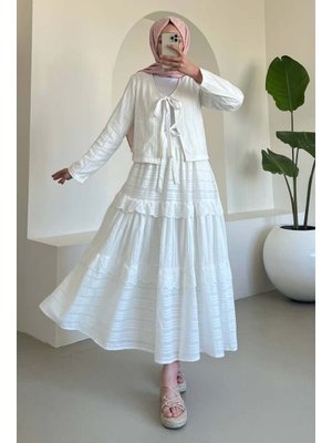 Beyaz Brode Bağlamalı Etekli Takım