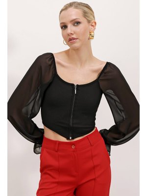 Siyah Şifon Önü Fermuarlı Bluz Siyah Şifon Önü Fermuarlı Bluz