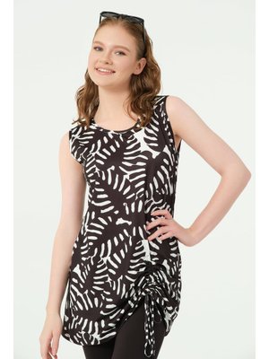 Önü Toplamalı Sıfır Kol Yarı Kapalı Mayo