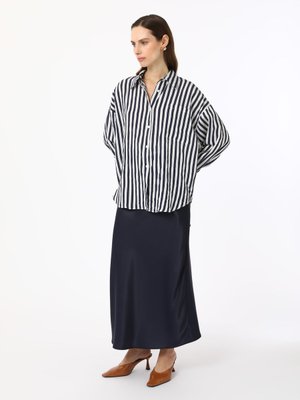 Lacivert Saten Kumaşlı A Kesim Etek