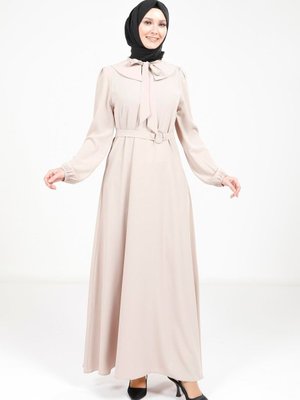 Bej Yakası Kurdele Beli Kuşak Detaylı Elbise