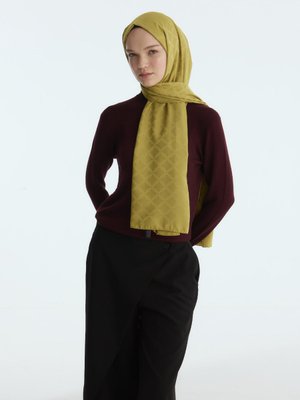 İpeksi Jakar Zincir Desen Şal Yağ Yeşilli İpeksi Jakar Zincir Desen Şal Yağ Yeşilli
