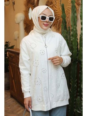 Beyaz Taş İşlemeli Brode Hırka