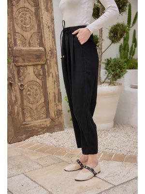 Siyah Beli Lastikli Havuç Pantolon