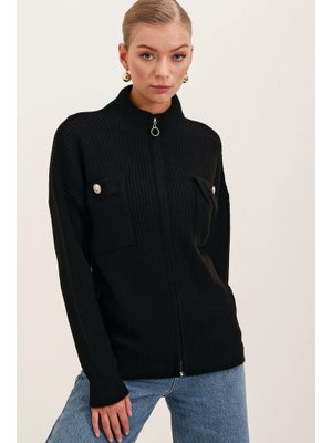 Siyah Cep Detaylı Fermuarlı Triko Hırka