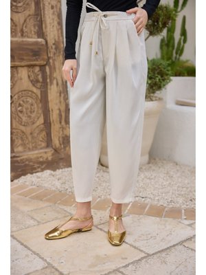 Beyaz Beli Lastikli Havuç Pantolon