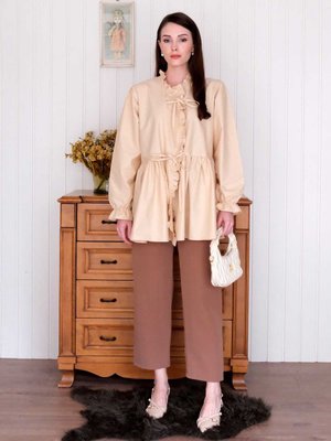 Krem Fırfırlı Bağlamalı Tunik