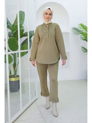 Yeşil Düğme Detaylı Oval Kesim İkili Takım Yeşil Düğme Detaylı Oval Kesim İkili Takım