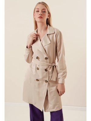 Bej Kruvaze Yaka Kısa Trençkot Bej Kruvaze Yaka Kısa Trençkot