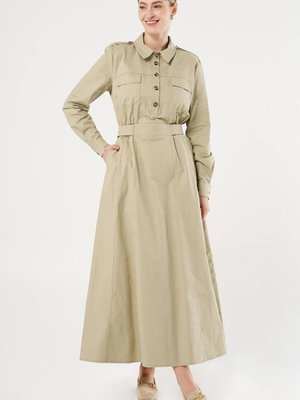 Bej Yaka Kemerli Gömlek Elbise