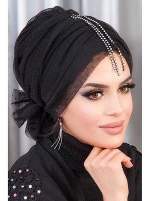 Aksesuarlı Tokalı Bone