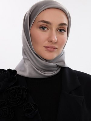 İdol Saten Janjan Eşarp Gümüş İdol Saten Janjan Eşarp Gümüş