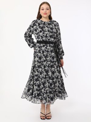 Büyük Beden Gül Desenli Şifon Elbise Siyah Büyük Beden Gül Desenli Şifon Elbise Siyah
