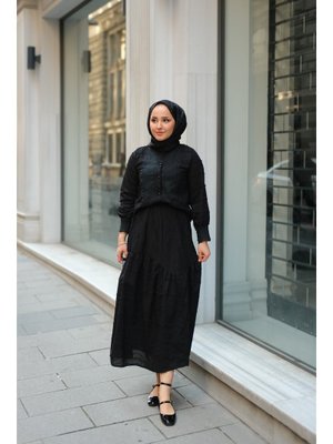 Siyah Güpür Detaylı Takım Siyah Güpür Detaylı Takım