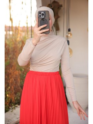 Bej Boğazlı Uzun Kollu Sade Bluz Bej Boğazlı Uzun Kollu Sade Bluz