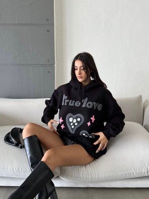 True Love Siyah Şapkalı Üç İplik Şardonlu Oversize Kalıp Desenli Sweatshirt True Love Siyah Şapkalı Üç İplik Şardonlu Oversize Kalıp Desenli Sweatshirt