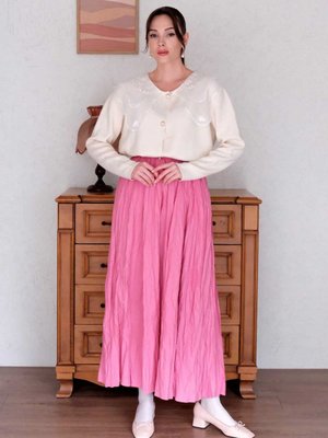 Pembe Kraşlı Bohem Etek & Dantel Yakalı Krem Triko Hırka