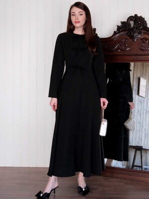 Siyah Fiyonk Detay Krep Elbise