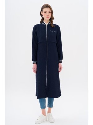 Lacivert Ribana Ve Taş Detaylı Kapitone Desenli Hafif Kap