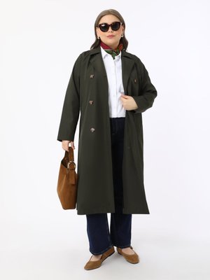 Haki Belden Kuşak Detaylı Büyük Beden Trençkot