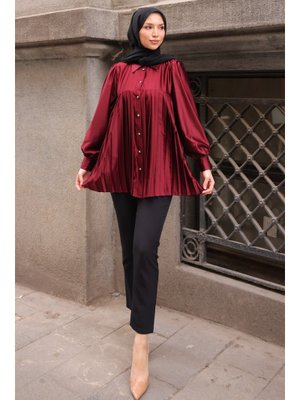 Bordo Eteği Piliseli Saten Tunik Bordo Eteği Piliseli Saten Tunik
