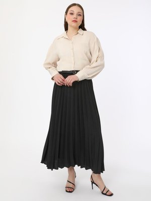 Siyah Büyük Beden Piliseli Aerobin Etek