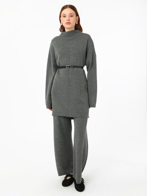 Gri Triko Kazak Pantolon Takım Gri Triko Kazak Pantolon Takım