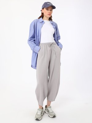 Gri Viskoz Karışımlı Beli Lastikli Nervürlü Pantolon