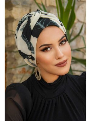 Yaprak Desen Burgu Detaylı Bone