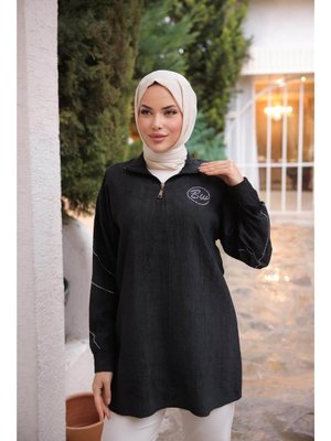 Siyah Yarım Fermuarlı Yaka Logo Baskılı Tunik