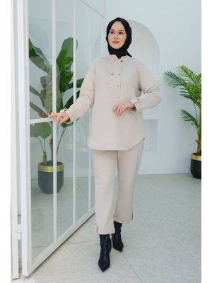 Krem Düğme Detaylı Oval Kesim İkili Takım Krem Düğme Detaylı Oval Kesim İkili Takım