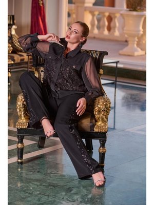 Siyah Büyük Beden Çift Cepli İşlemeli Ve Kollar Şifon Ceket