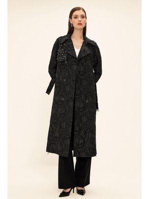 Siyah Yanları Fermuarlı Pelerini Taş Detaylı Astarlı Simli Jakar Trençkot
