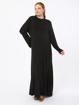 Siyah Uzun Kollu Rahat Kalıp Büyük Beden Elbise Siyah Uzun Kollu Rahat Kalıp Büyük Beden Elbise