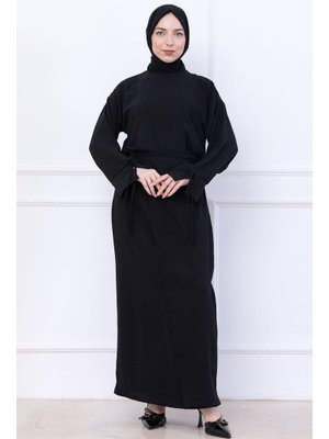 Siyah Yandan Bağlamalı Ayrobin Etekli Takım Siyah Yandan Bağlamalı Ayrobin Etekli Takım