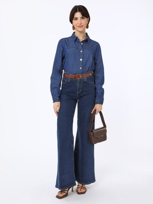 Koyu Mavi Düğme Detaylı Denim Tunik Koyu Mavi Düğme Detaylı Denim Tunik