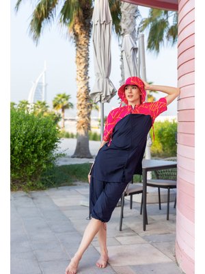 Solira Şapkalı Yarım Kol Yarı Kapalı Mayo