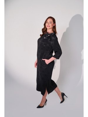 Siyah Büyük Beden Omuz Kısmı Aksesuar Detaylı Uzun Elbise