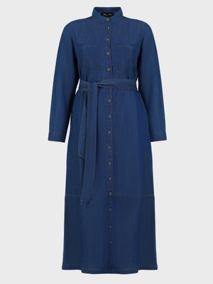 Koyu Lacivert Büyük Beden Doğal Kumaşlı Boydan Düğmeli Kot Elbise Koyu Lacivert Büyük Beden Doğal Kumaşlı Boydan Düğmeli Kot Elbise