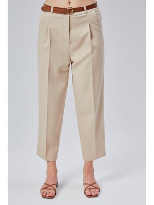 Bej Kemerli Havuç Kesim Pantolon