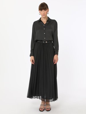 Siyah Piliseli Şifon Etek