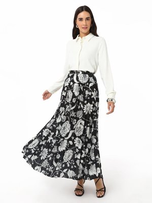 Piliseli Siyah Çiçek Desenli Etek