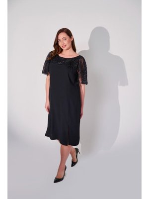 Siyah Büyük Beden Ömuzları İş Detaylı Elbise
