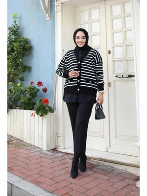 Düğmeli Çizgili Triko Hırka