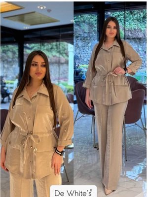 Bej Büyük Beden Li Önü Düğme Detaylı Ve Kolu Katlamalı Ceketli Pantolonlu Takım Bej Büyük Beden Li Önü Düğme Detaylı Ve Kolu Katlamalı Ceketli Pantolonlu Takım